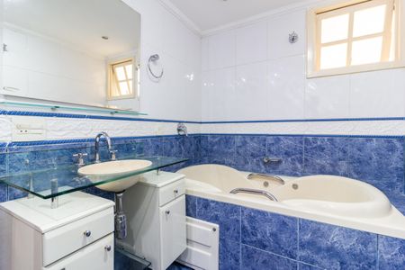 Apartamento à venda com 141m², 3 quartos e 1 vagaBanheiro da Suíte