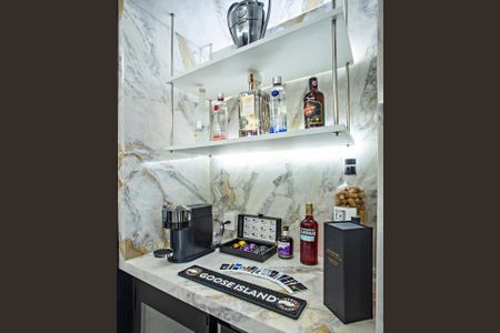 Apartamento para alugar com 65m², 2 quartos e 1 vaga