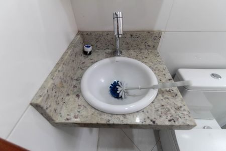 Casa para alugar com 200m², 4 quartos e 4 vagas Casa para alugar com 200m², 4 quartos e 4 vagasBanheiro da Suíte - Edícula