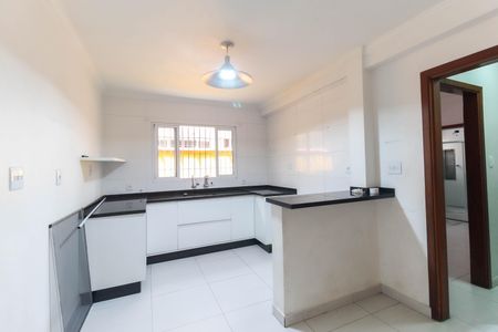 Casa para alugar com 200m², 4 quartos e 4 vagas Casa para alugar com 200m², 4 quartos e 4 vagasCozinha - Copa