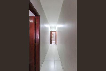 Casa para alugar com 200m², 4 quartos e 4 vagas Casa para alugar com 200m², 4 quartos e 4 vagasCorredor