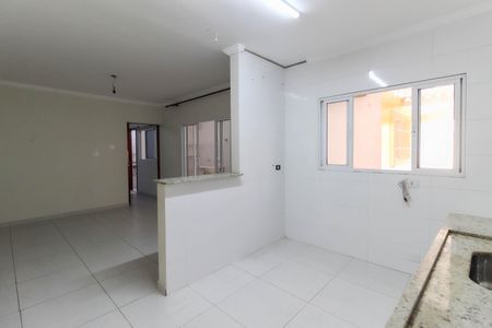 Casa para alugar com 200m², 4 quartos e 4 vagas Casa para alugar com 200m², 4 quartos e 4 vagasCozinha - Edícula