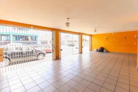 Casa para alugar com 200m², 4 quartos e 4 vagas Casa para alugar com 200m², 4 quartos e 4 vagasGaragem