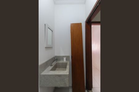 Casa para alugar com 200m², 4 quartos e 4 vagas Casa para alugar com 200m², 4 quartos e 4 vagasLavabo