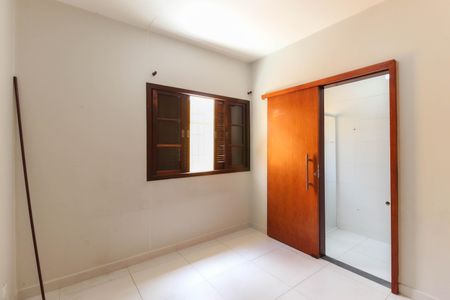 Casa para alugar com 200m², 4 quartos e 4 vagas Casa para alugar com 200m², 4 quartos e 4 vagasQuarto 2 - Suíte