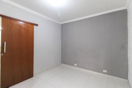 Casa para alugar com 200m², 4 quartos e 4 vagas Casa para alugar com 200m², 4 quartos e 4 vagasSuíte - Edícula