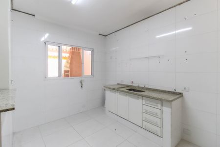 Casa para alugar com 200m², 4 quartos e 4 vagas Casa para alugar com 200m², 4 quartos e 4 vagasCozinha - Edícula