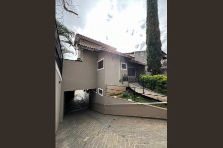 Casa à venda com 355m², 3 quartos e 10 vagas