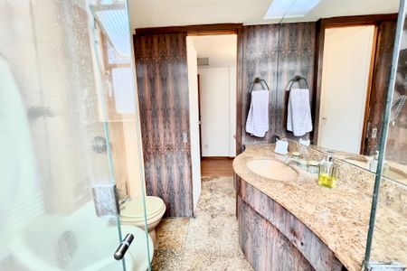 Apartamento à venda com 100m², 3 quartos e sem vagaBANHEIRO 