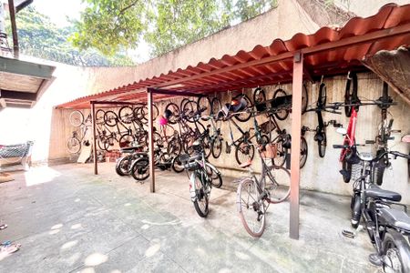 Apartamento à venda com 100m², 3 quartos e sem vagaAREA COMUM - BICILETARIO