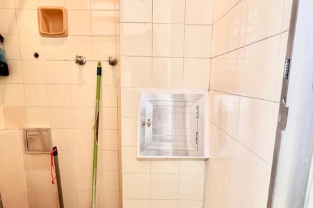 Apartamento à venda com 100m², 3 quartos e sem vagaQuarto de Serviço