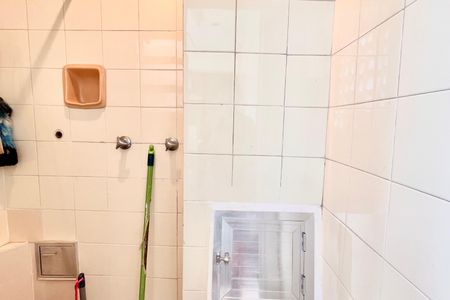 Apartamento à venda com 100m², 3 quartos e sem vagaBanheiro de serviço