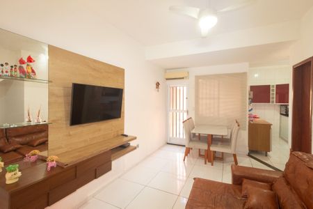 Sala de casa de condomínio para alugar com 2 quartos, 100m² em Campo Grande, Rio de Janeiro