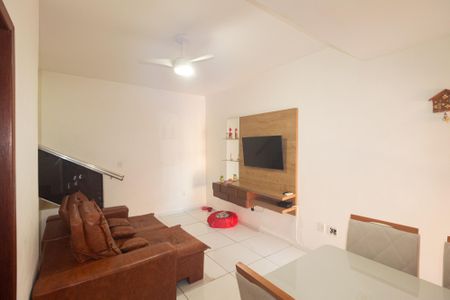 Sala de casa de condomínio para alugar com 2 quartos, 100m² em Campo Grande, Rio de Janeiro