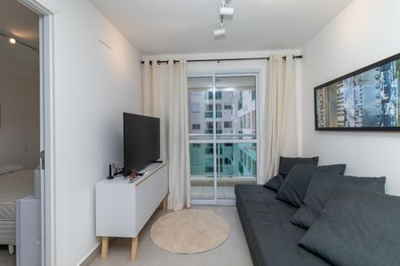 Apartamento à venda com 41m², 1 quarto e 1 vagaSala