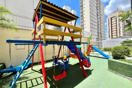 Apartamento à venda com 159m², 4 quartos e 2 vagasÁrea comum - Playground