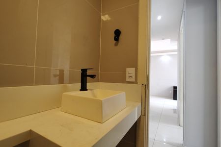Apartamento para alugar com 45m², 2 quartos e 1 vaga Apartamento para alugar com 45m², 2 quartos e 1 vagaBanheiro Social