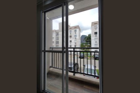 Varanda  de apartamento para alugar com 2 quartos, 45m² em Taquara, Rio de Janeiro