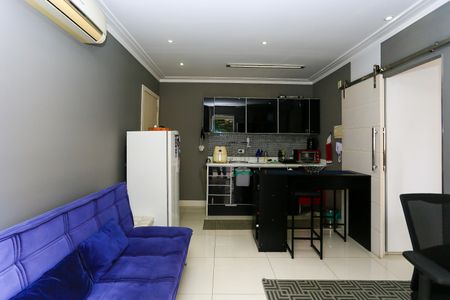 Sala  de kitnet/studio à venda com 1 quarto, 34m² em Parque Fernanda, São Paulo