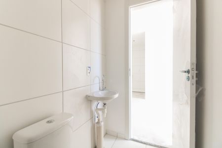 Apartamento à venda com 35m², 2 quartos e sem vaga Apartamento à venda com 35m², 2 quartos e sem vagaBanheiro