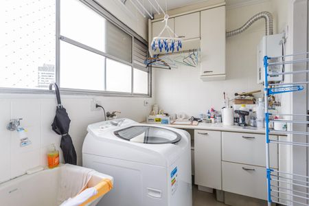 Apartamento à venda com 102m², 3 quartos e 2 vagas Apartamento à venda com 102m², 3 quartos e 2 vagasÁrea de Serviço