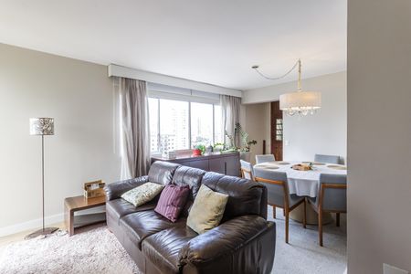 Apartamento à venda com 102m², 3 quartos e 2 vagas Apartamento à venda com 102m², 3 quartos e 2 vagasSala