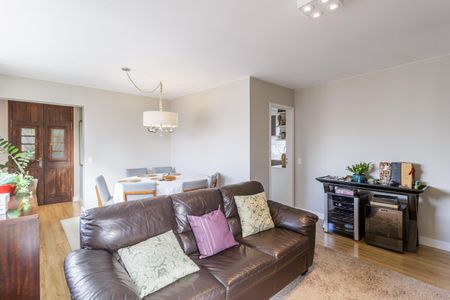 Apartamento à venda com 102m², 3 quartos e 2 vagas Apartamento à venda com 102m², 3 quartos e 2 vagasSala