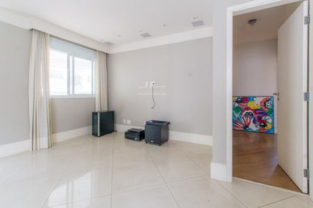 Apartamento à venda com 3 quartos, 124m² em Vila Uberabinha, São Paulo