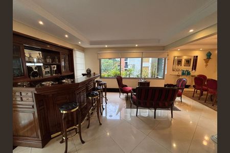 Apartamento à venda com 4 quartos, 230m² em Indianópolis, São Paulo