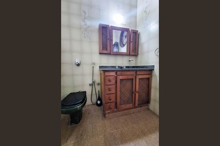 Casa à venda com 350m², 3 quartos e 1 vagaBanheiro 1