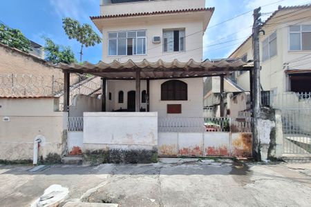 Casa à venda com 350m², 3 quartos e 1 vagaFachada