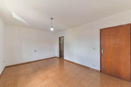 Casa para alugar com 60m², 2 quartos e 2 vagas Casa para alugar com 60m², 2 quartos e 2 vagasSuite