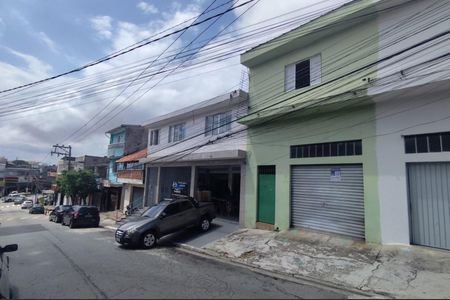 Casa para alugar com 60m², 2 quartos e 2 vagas Casa para alugar com 60m², 2 quartos e 2 vagasGaragem