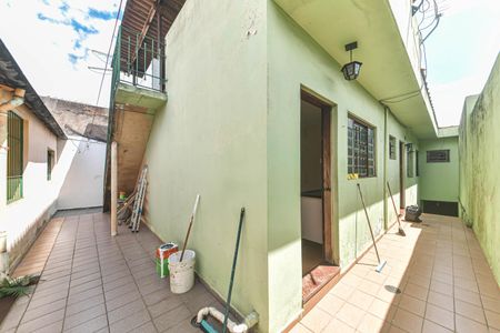 Casa para alugar com 60m², 2 quartos e 2 vagas Casa para alugar com 60m², 2 quartos e 2 vagasCorredor