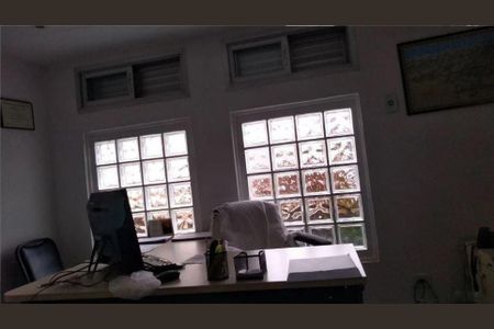 Casa à venda com 205m², 4 quartos e 4 vagas