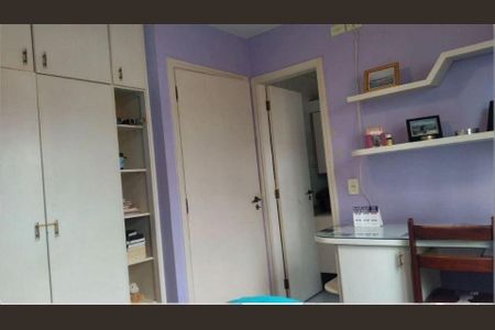 Casa à venda com 4 quartos, 205m² em Vila Suzana, São Paulo