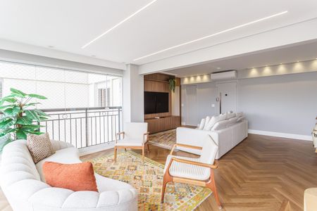 Apartamento à venda com 176m², 3 quartos e 4 vagasSala