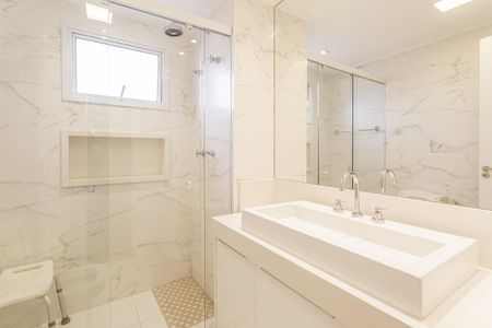 Apartamento à venda com 176m², 3 quartos e 4 vagasBanheiro da Suíte 3