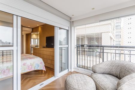 Apartamento à venda com 176m², 3 quartos e 4 vagasVaranda