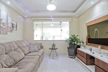 Sala de casa para alugar com 2 quartos, 150m² em Conjunto Residencial Vista Verde, São Paulo