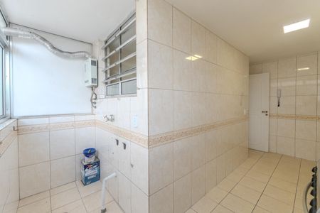 Apartamento para alugar com 65m², 2 quartos e 1 vaga Apartamento para alugar com 65m², 2 quartos e 1 vagaCozinha e Área de Serviço