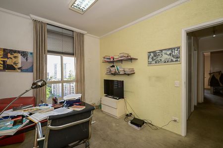 Apartamento à venda com 300m², 4 quartos e 4 vagasSuíte 3