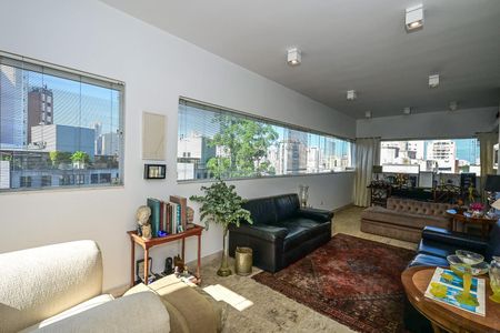 Apartamento à venda com 300m², 4 quartos e 4 vagasCobertura