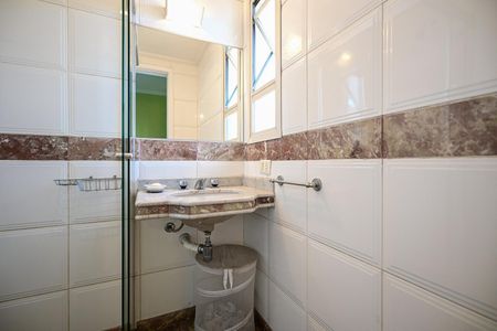 Apartamento à venda com 300m², 4 quartos e 4 vagasBanheiro Suíte 2