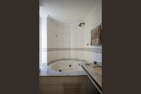 Apartamento à venda com 300m², 4 quartos e 4 vagasBanheiro Suíte 1