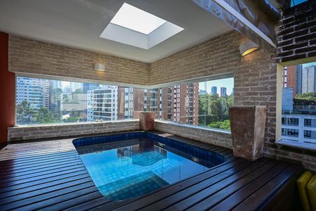 Apartamento à venda com 300m², 4 quartos e 4 vagasCobertura