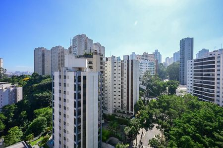 Apartamento à venda com 300m², 4 quartos e 4 vagasVista da Suíte 1