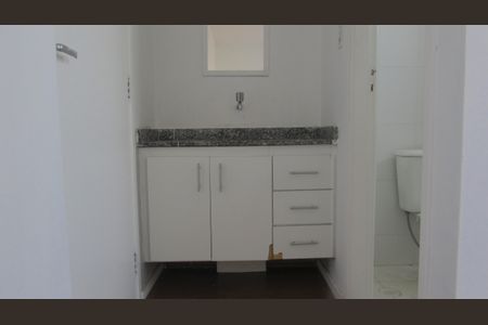 Apartamento à venda com 74m², 3 quartos e 1 vagaBanheiro da Suíte