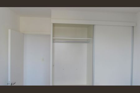 Apartamento à venda com 74m², 3 quartos e 1 vagaQuarto 2
