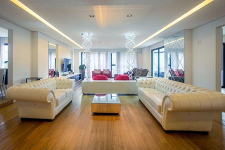 Apartamento à venda com 96m², 2 quartos e 2 vagas